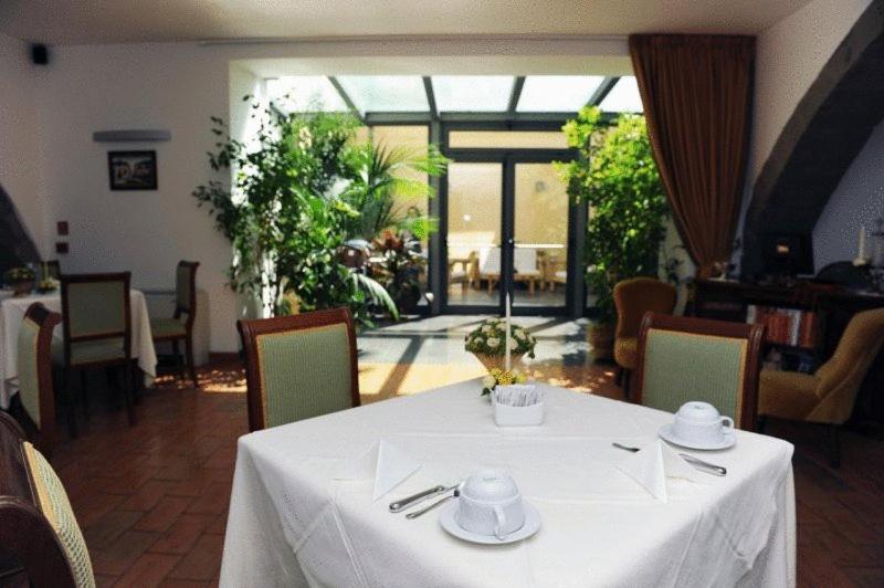 Hotel Urbano V Montefiascone Dış mekan fotoğraf