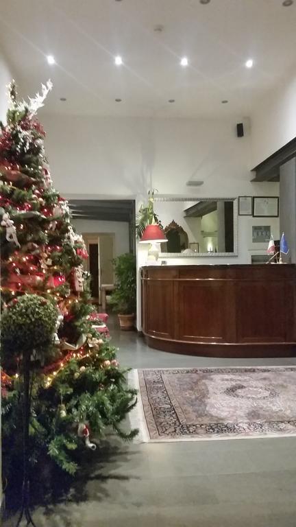 Hotel Urbano V Montefiascone Dış mekan fotoğraf